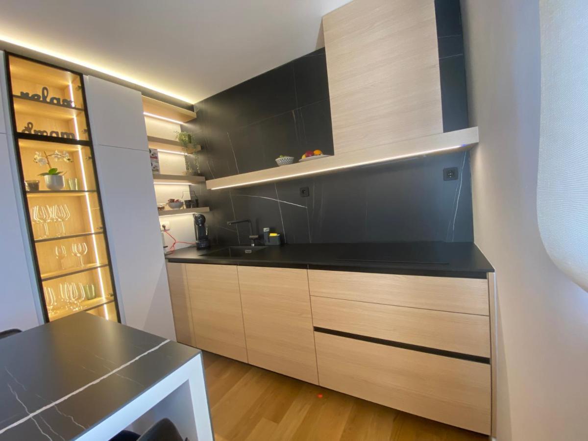ザダルShell Sky Luxury Penthouse With Private Poolアパートメント エクステリア 写真